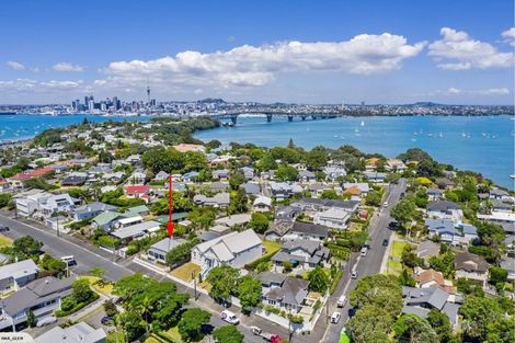 Photo of property in 1/12 Rodney Road, Northcote Point, Auckland, 0627