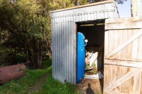 Photo of property in 496 Pukeatua Road, Dannevirke, 4975