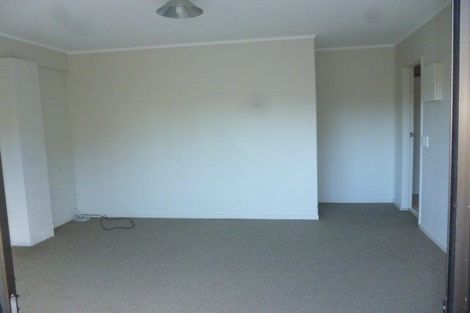 Photo of property in 30 Bradbury Road, Botany Downs, Auckland, 2010