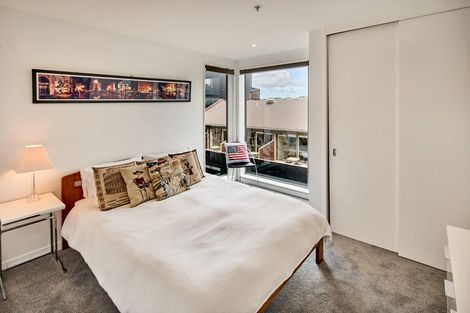 Photo of property in Portal Apartments, 6a/42 Cable Street, Te Aro, Wellington, 6011