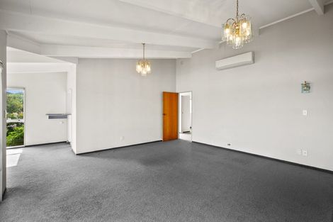 Photo of property in 3/66 Waiwaka Terrace, Strandon, New Plymouth, 4312