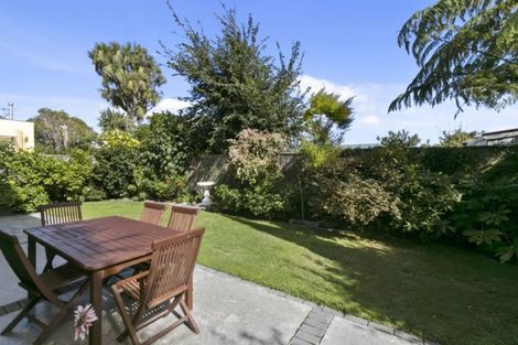 Photo of property in 36a Whites Line West, Woburn, Lower Hutt, 5010
