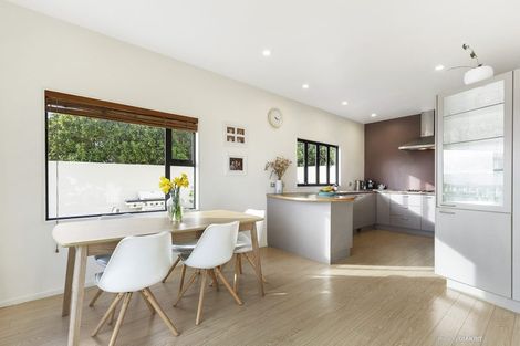 Photo of property in 138 Townsend Road, Miramar, Wellington, 6022