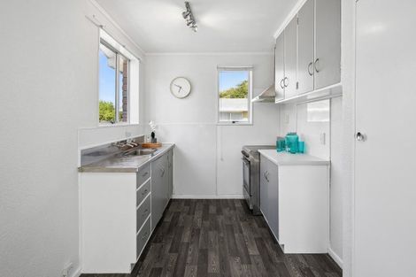 Photo of property in 183c Newlands Road, Newlands, Wellington, 6037