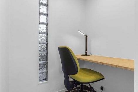 Photo of property in 74 Fitzwater Place, Henderson, Auckland, 0612