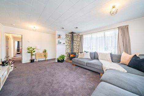 Photo of property in 12 Kentucky Street, Totara Park, Upper Hutt, 5018