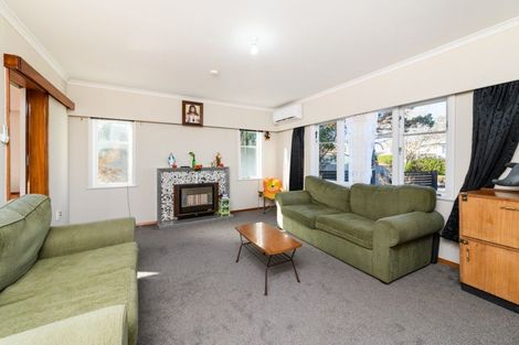 Photo of property in 25 Newhaven Place, Roslyn, Palmerston North, 4414