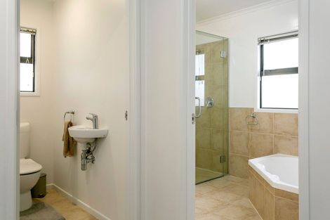 Photo of property in 19 Luberon Way, Nukuhau, Taupo, 3330