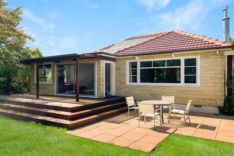 Photo of property in 57 Searells Road, Strowan, Christchurch, 8052