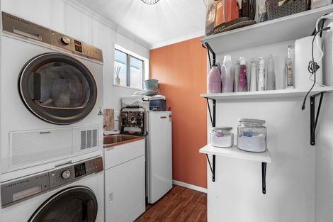 Photo of property in 110 Cunningham Crescent, Grasmere, Invercargill, 9810