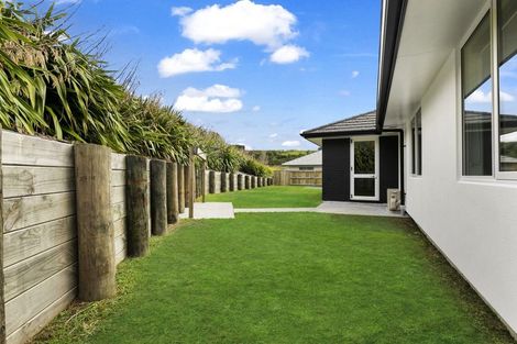 Photo of property in 59 Awataha Crescent, Pyes Pa, Tauranga, 3110