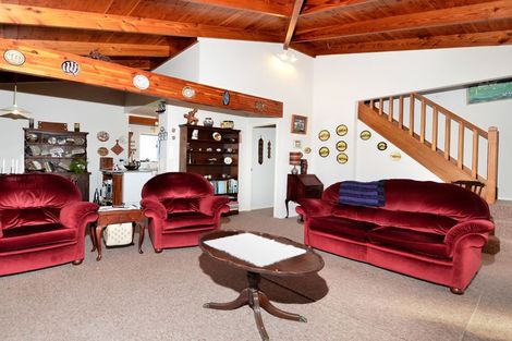 Photo of property in 1/95 Sturges Road, Henderson, Auckland, 0612