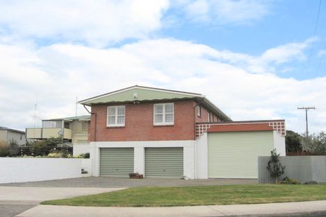 Photo of property in 2 Bruce Street, Whitianga, 3510