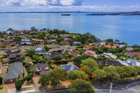 Photo of property in 58 Cockle Bay Road, Cockle Bay, Auckland, 2014