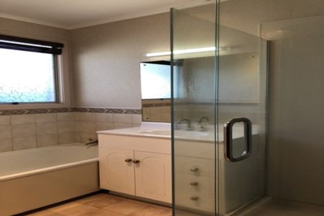 Photo of property in 17 Ridgeway Place, Glenview, Hamilton, 3206