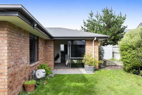 Photo of property in 28 Merrilees Place, Linwood, Christchurch, 8062