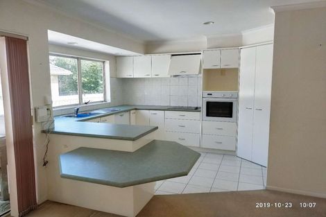 Photo of property in 256 Cascades Road, Botany Downs, Auckland, 2010