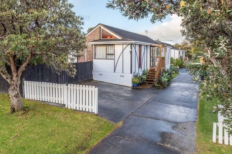 Photo of property in 18a Rosario Crescent, Red Beach, 0932