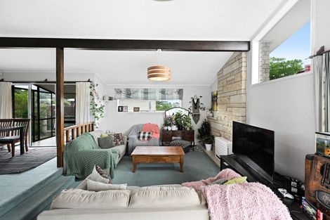 Photo of property in 8 Newcastle Road, Dinsdale, Hamilton, 3204