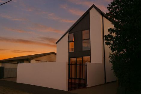 Photo of property in 2/25 Allard Street, Edgeware, Christchurch, 8013