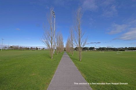 Photo of property in 43 Nobilo Road, Kumeu, 0810