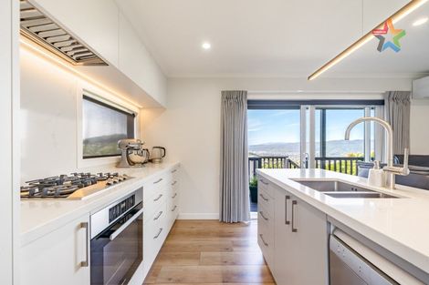 Photo of property in 67 Cypress Drive, Maungaraki, Lower Hutt, 5010