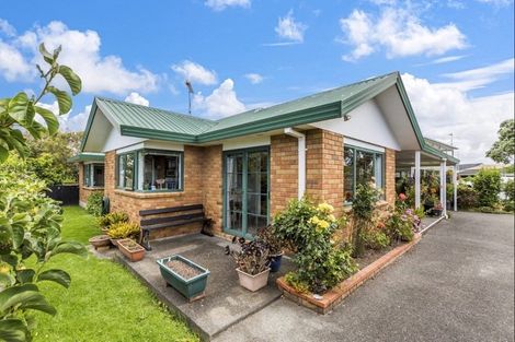 Photo of property in 11a Doment Crescent, Orewa, 0931