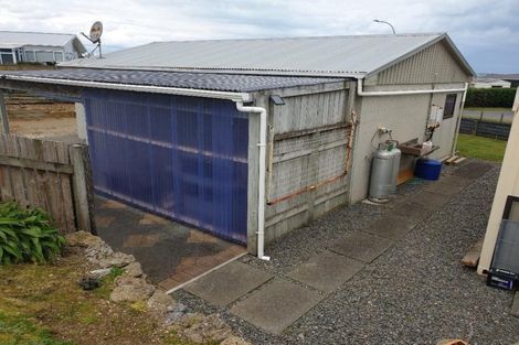 Photo of property in 38 Okiwa Terrace, Waiinu Beach, Whanganui, 4588