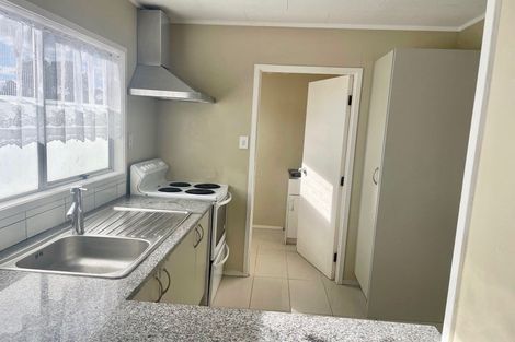 Photo of property in 70 Parrs Cross Road, Henderson, Auckland, 0612