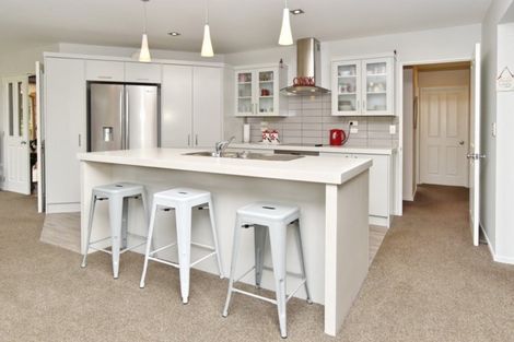 Photo of property in 21 Providence Place, Redwood, Christchurch, 8051