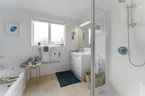 Photo of property in 30 Waenga Drive, Cromwell, 9310