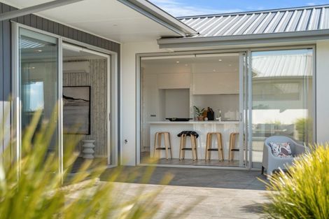 Photo of property in 1 Charlotte Drive, Omokoroa, 3114