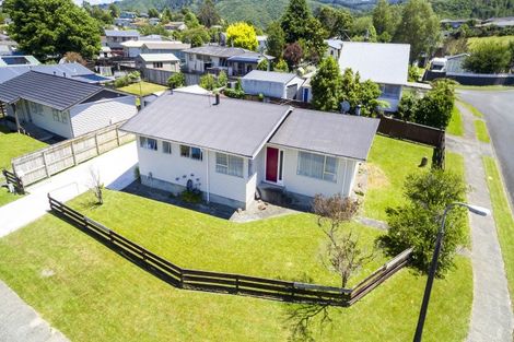 Photo of property in 83 Norana Road, Timberlea, Upper Hutt, 5018