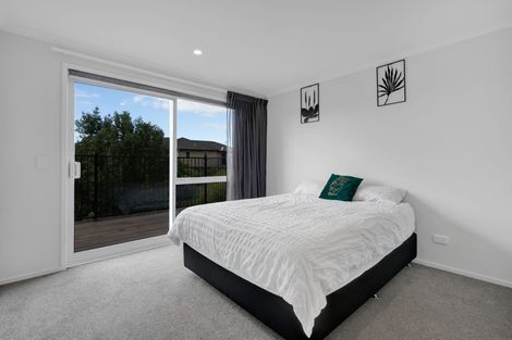 Photo of property in 4 Kakariki Lane, Waiwhakaiho, New Plymouth, 4312