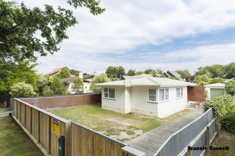 Photo of property in 43 Elmira Avenue, Hokowhitu, Palmerston North, 4410
