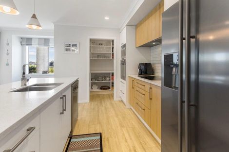 Photo of property in 55 Harding Drive, Papamoa Beach, Papamoa, 3118