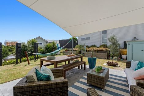 Photo of property in 32a Ohuirehe Road, Coastlands, Whakatane, 3120