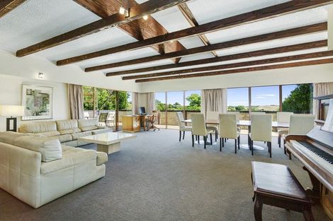 Photo of property in 18-20 Emerald Glen Road, Paekakariki, Paraparaumu, 5032