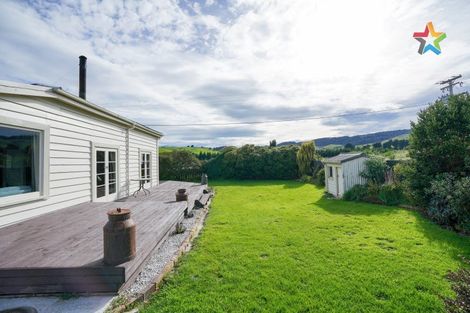 Photo of property in 22 Buckingham Street, Tokanui, 9884