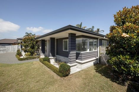 Photo of property in 7 Horokaka Place, Papamoa Beach, Papamoa, 3118