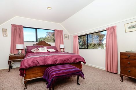 Photo of property in 1/95 Sturges Road, Henderson, Auckland, 0612