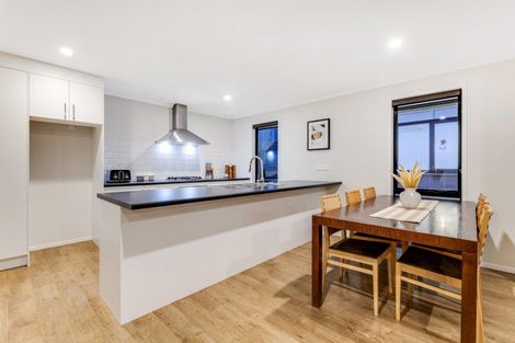 Photo of property in 6 Martingale Drive, Whitby, Porirua, 5024