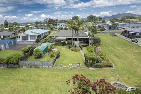 Photo of property in 28 Roretana Drive, Athenree, Katikati, 3177