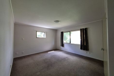 Photo of property in 1/135 Edmonton Road, Te Atatu South, Auckland, 0610