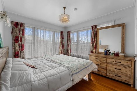 Photo of property in 10 Brains Road, Kelston, Auckland, 0602