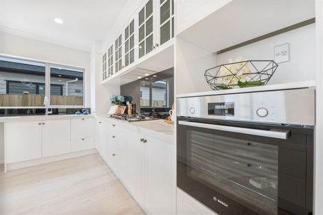 Photo of property in 3 Aklander Rise, Flat Bush, Auckland, 2019