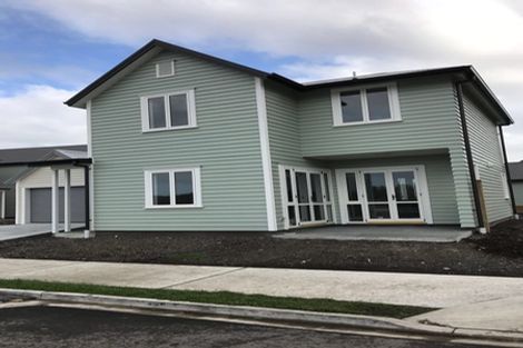 Photo of property in 26 Warbler Crescent, Papakura, 2110