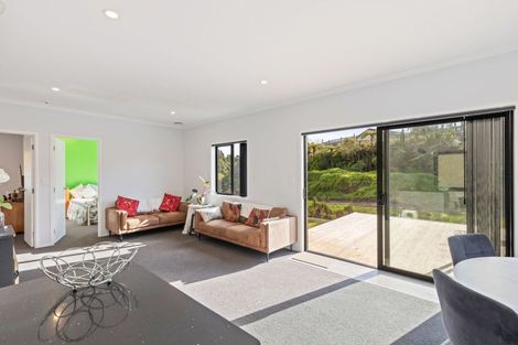 Photo of property in 23d Heta Road, Highlands Park, New Plymouth, 4312
