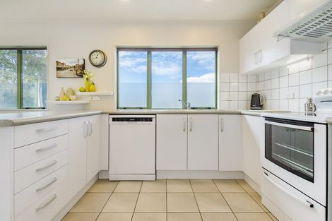 Photo of property in 6 Beachwater Grove, Paraparaumu Beach, Paraparaumu, 5032
