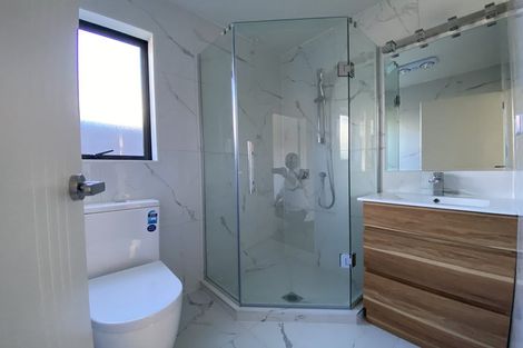 Photo of property in 6c Tiroroa Avenue, Te Atatu South, Auckland, 0610